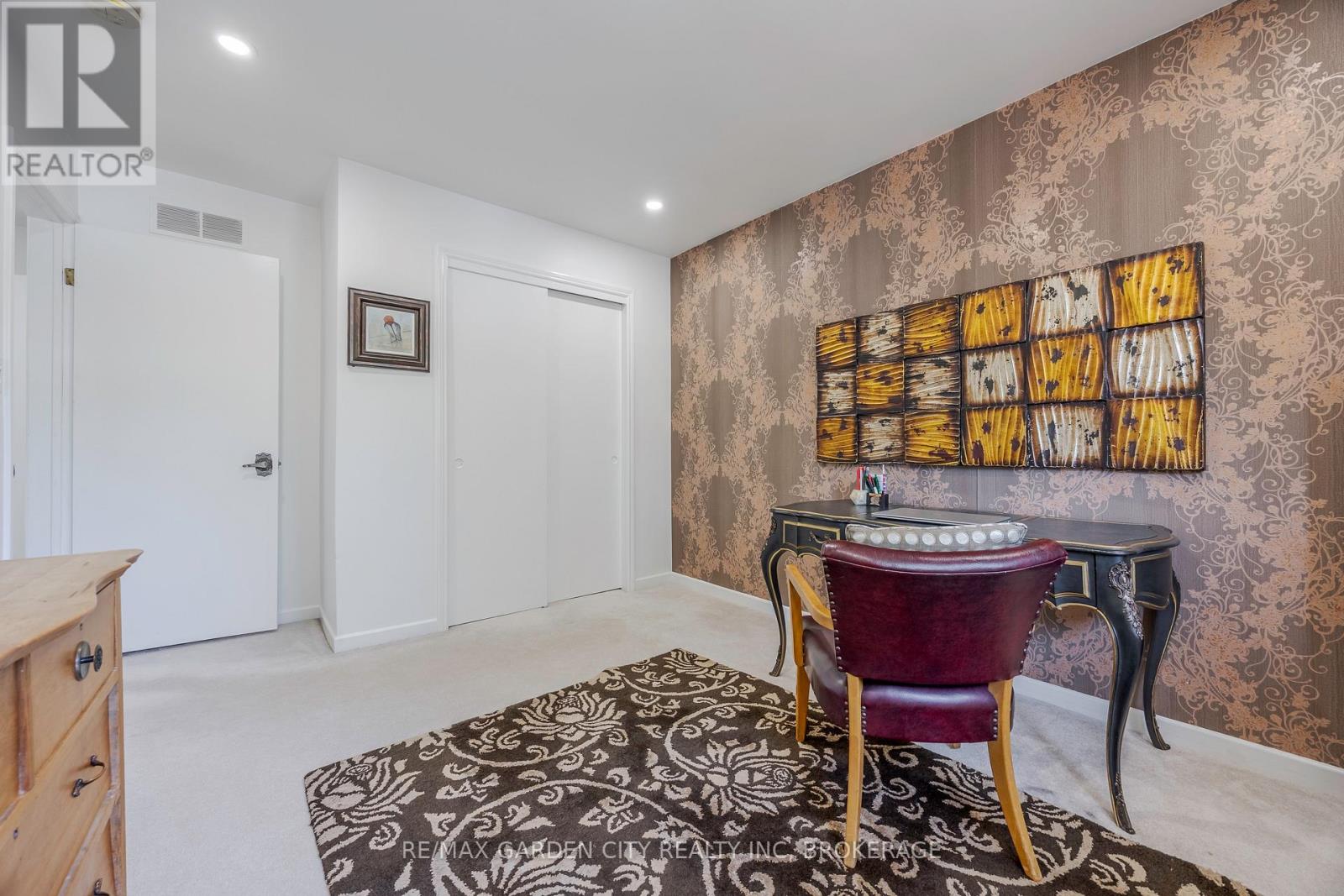 Photo 27 of 5 Woodgarden Court, St Catharines ON