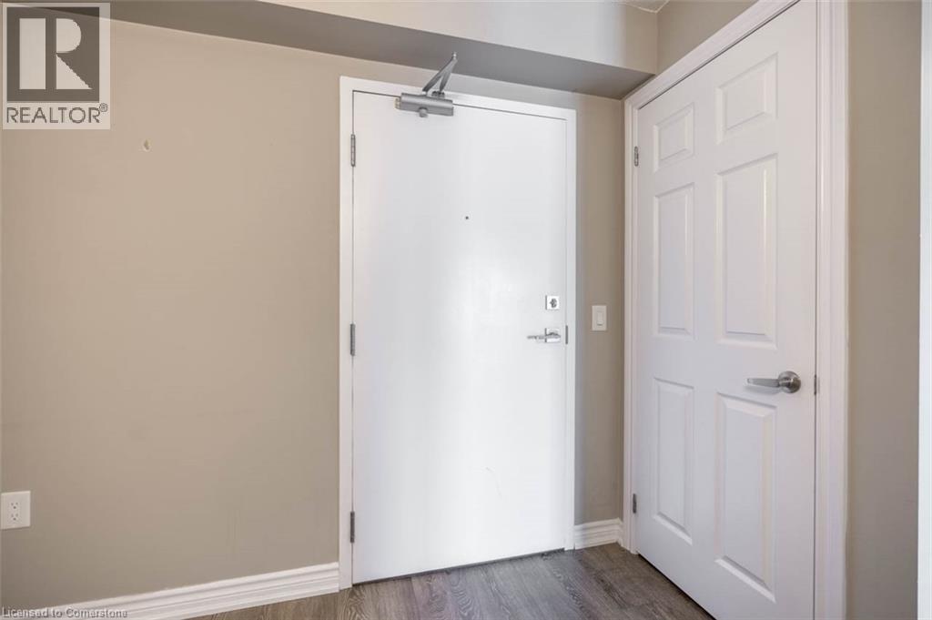 Photo 3 of 716 Main Street E Unit 509, Milton ON