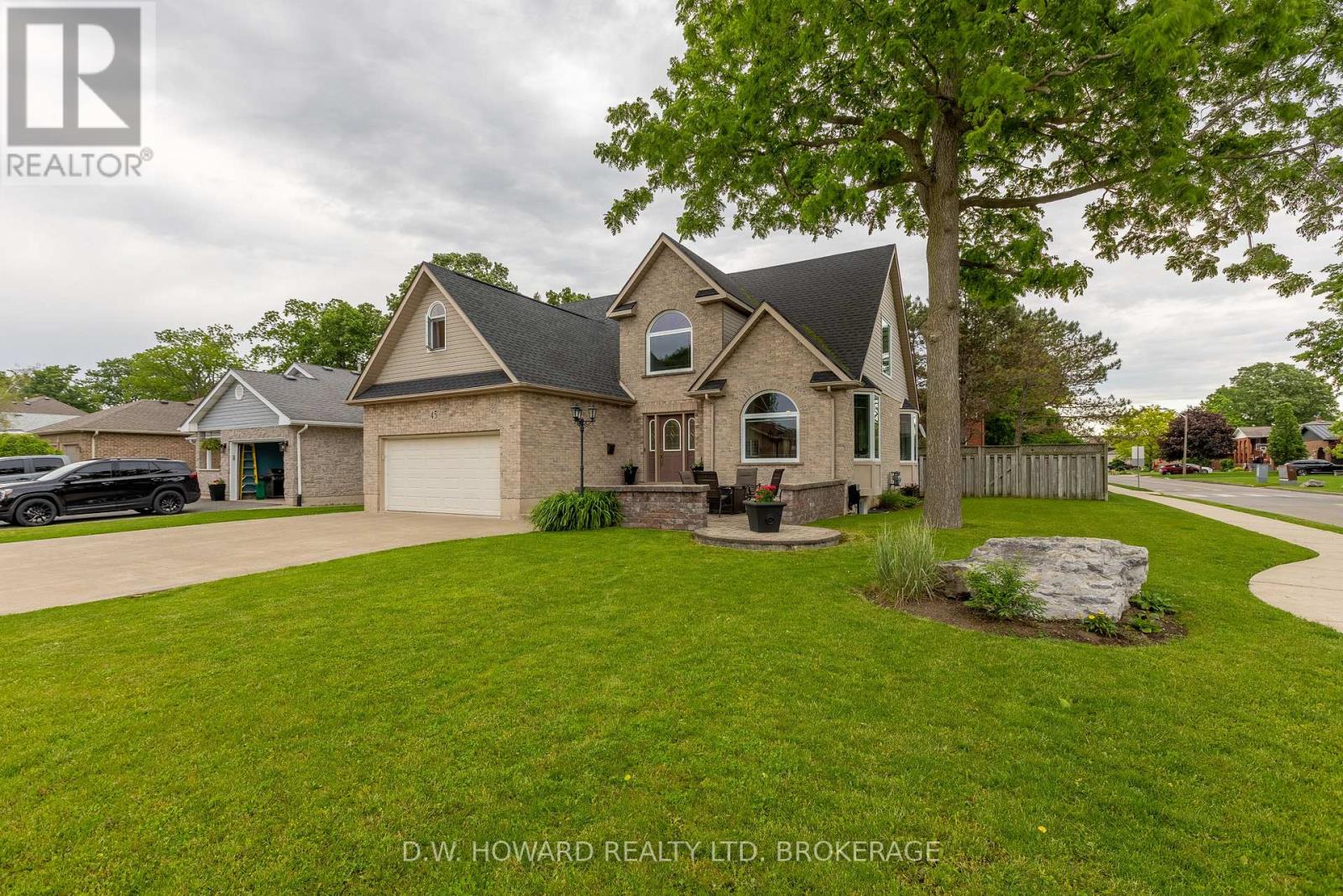 Photo 25 of 45 Westwood Drive, Port Colborne ON