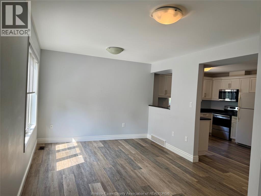 Photo 7 of 204 Beechwood Unit 2, Lakeshore ON