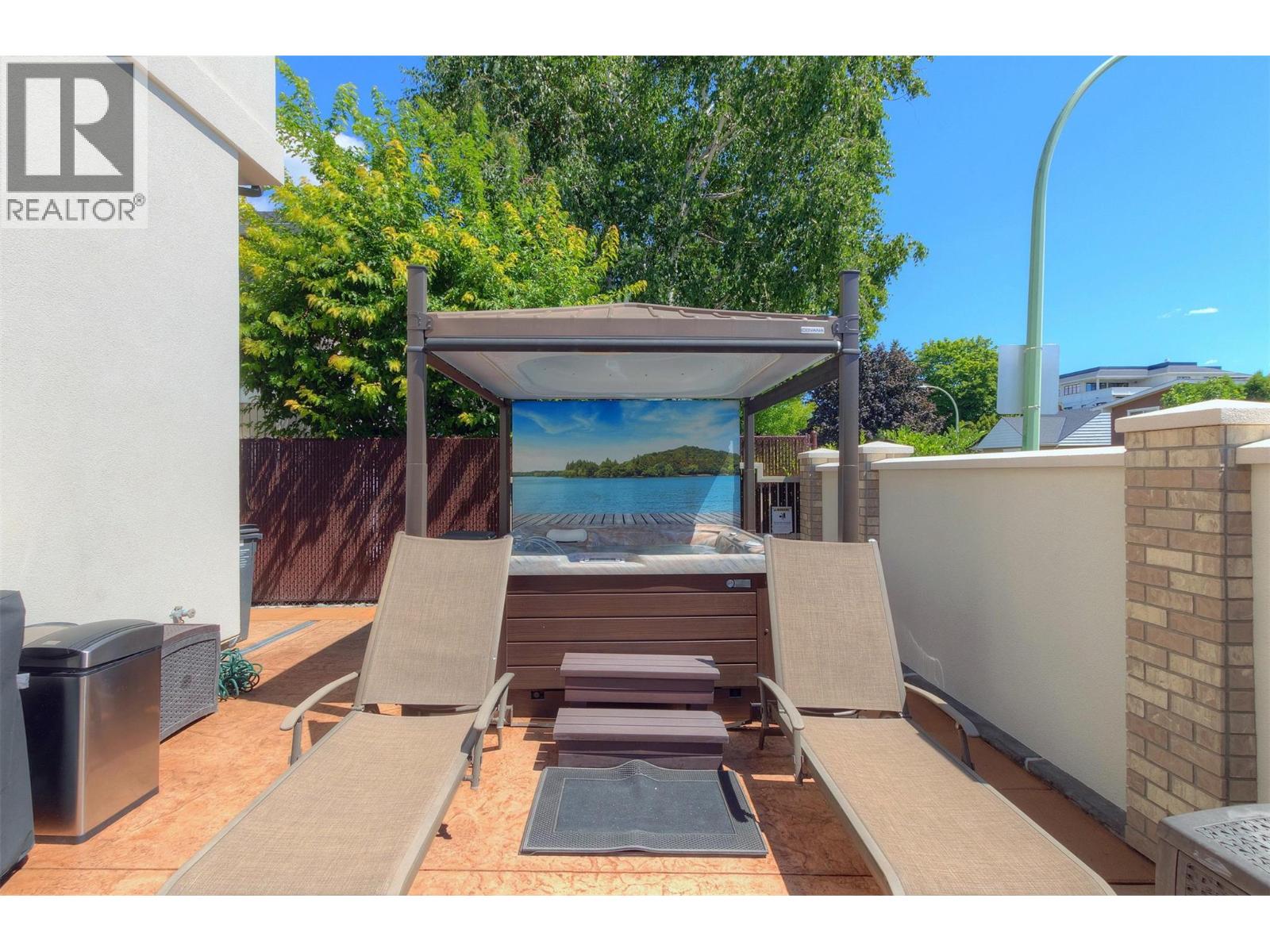  2575 Abbott Street, Kelowna