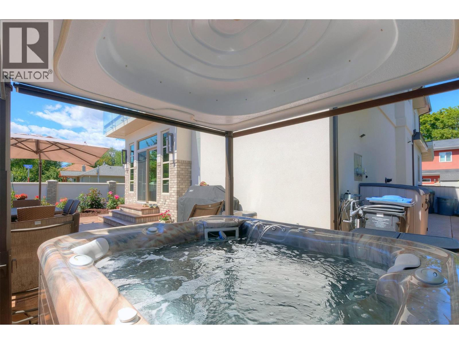  2575 Abbott Street, Kelowna