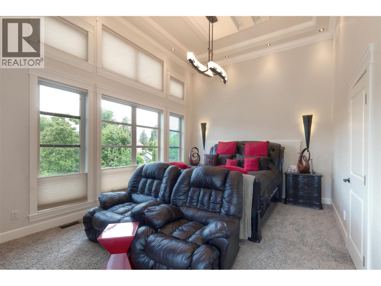  2575 Abbott Street, Kelowna