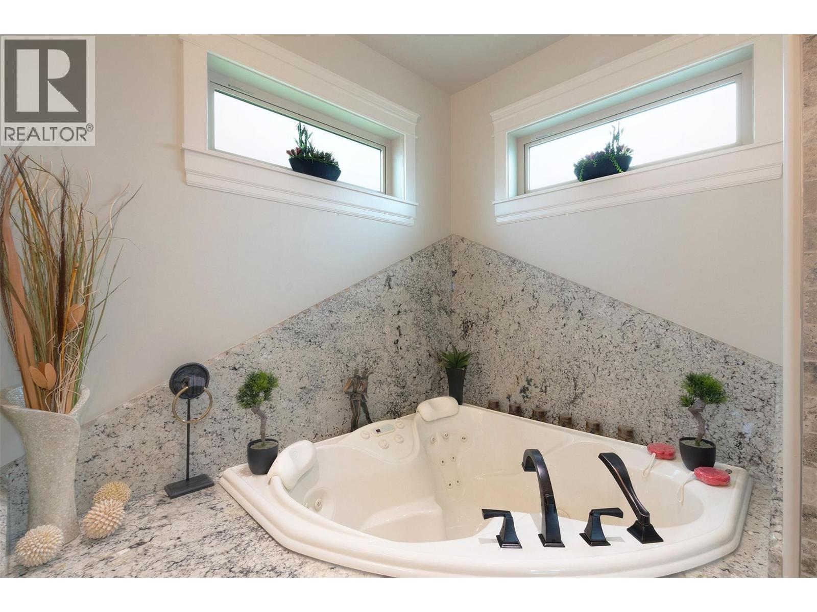  2575 Abbott Street, Kelowna