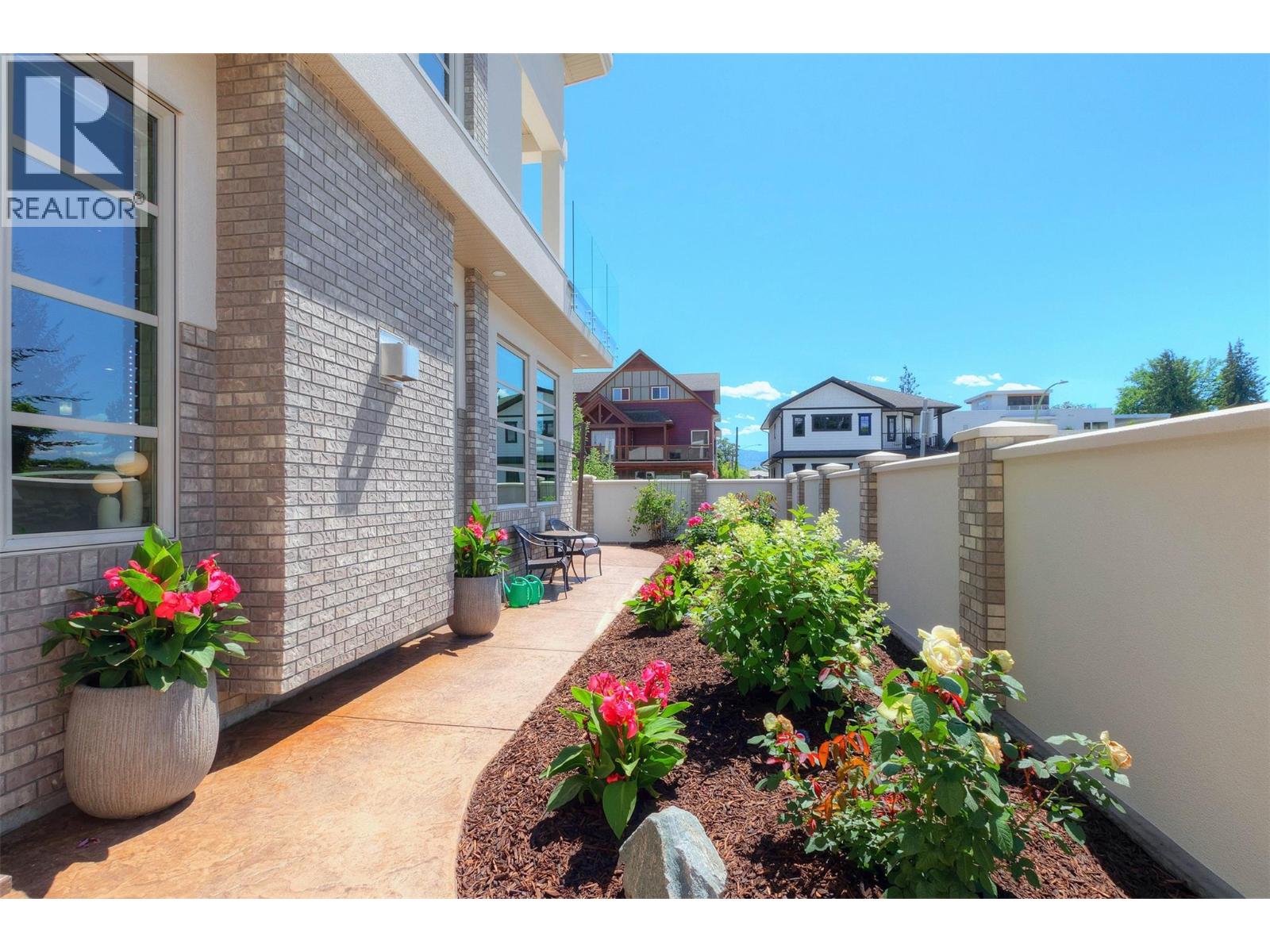  2575 Abbott Street, Kelowna