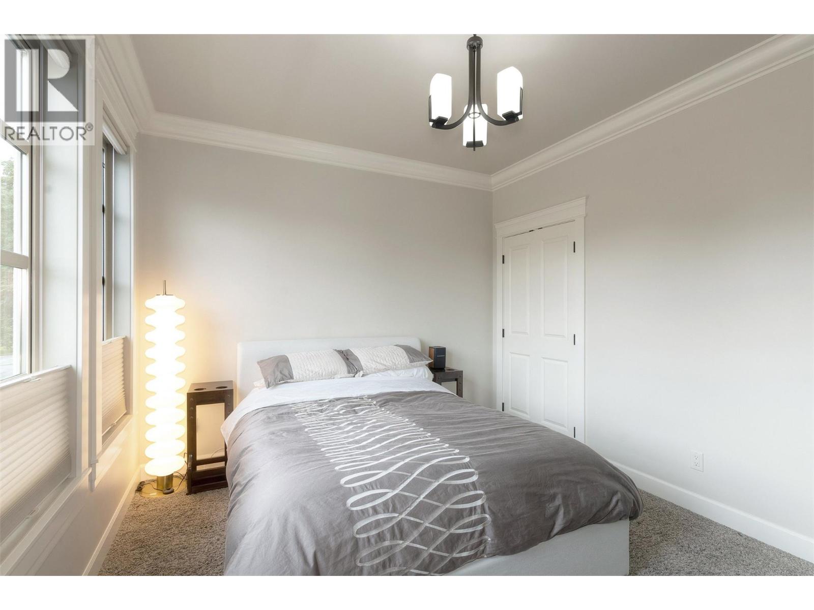  2575 Abbott Street, Kelowna