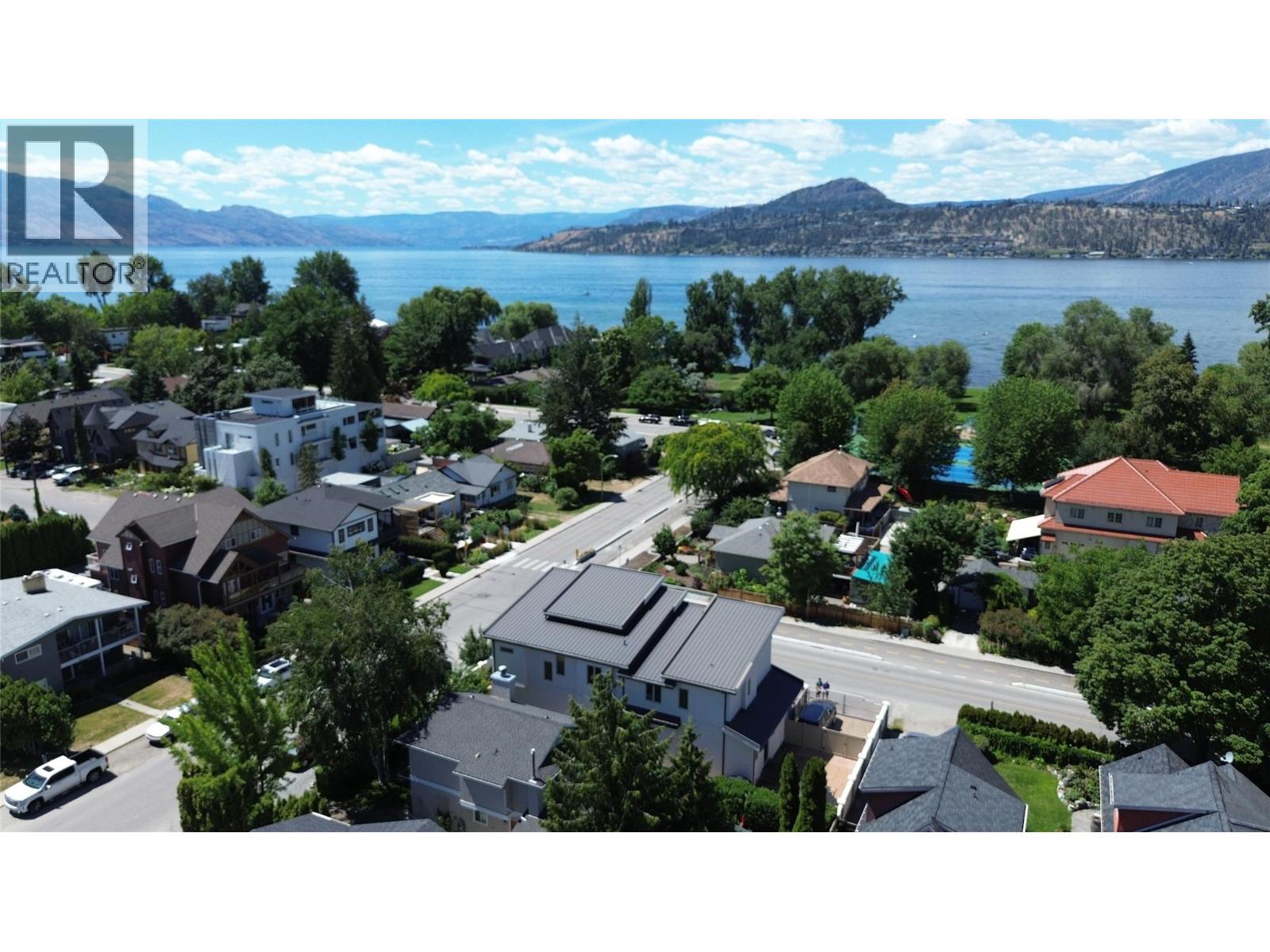  2575 Abbott Street, Kelowna