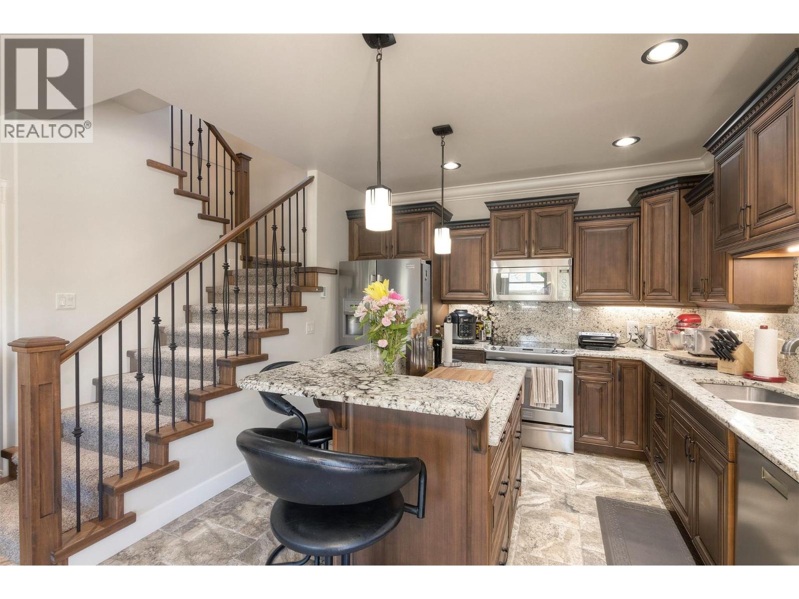  2575 Abbott Street, Kelowna