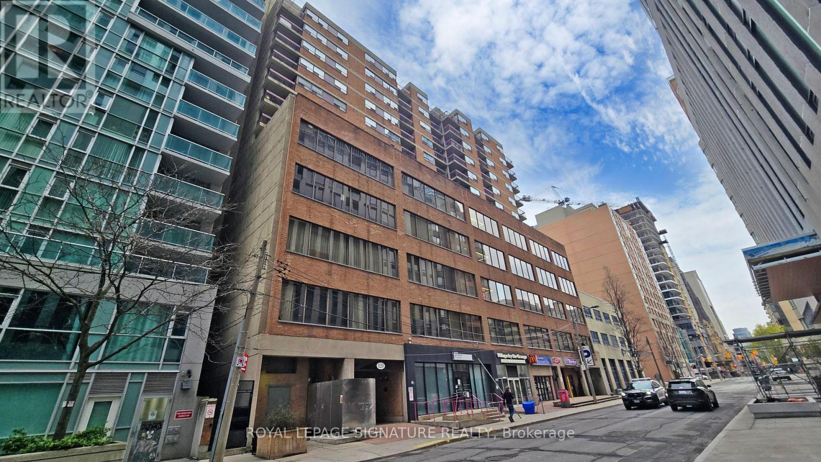 Photo 24 of 609 120 St Patrick Street, Toronto ON