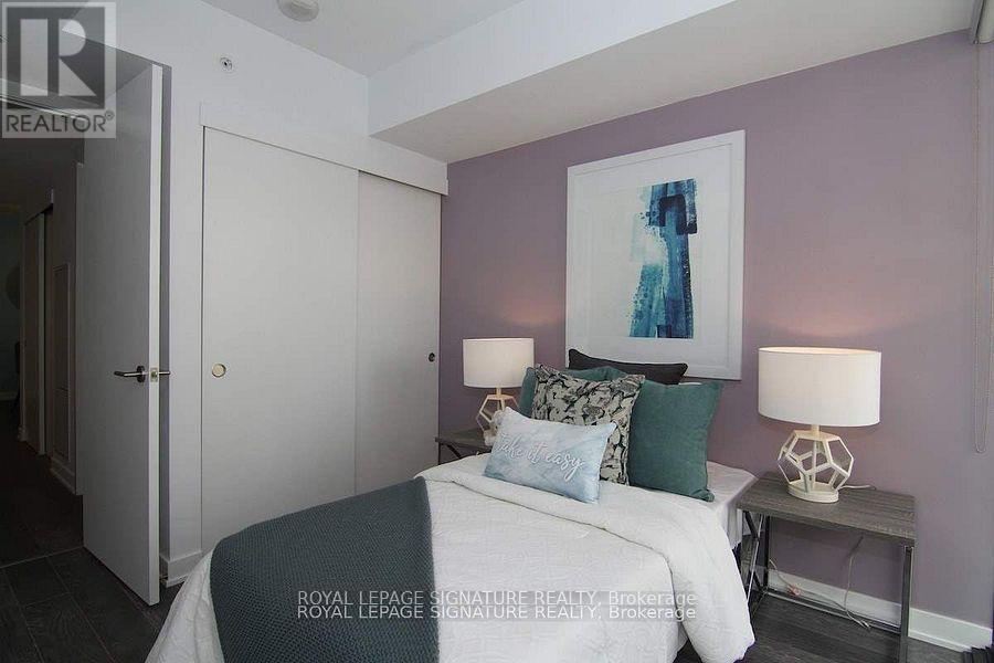 Photo 9 of 303 185 Roehampton Avenue, Toronto ON