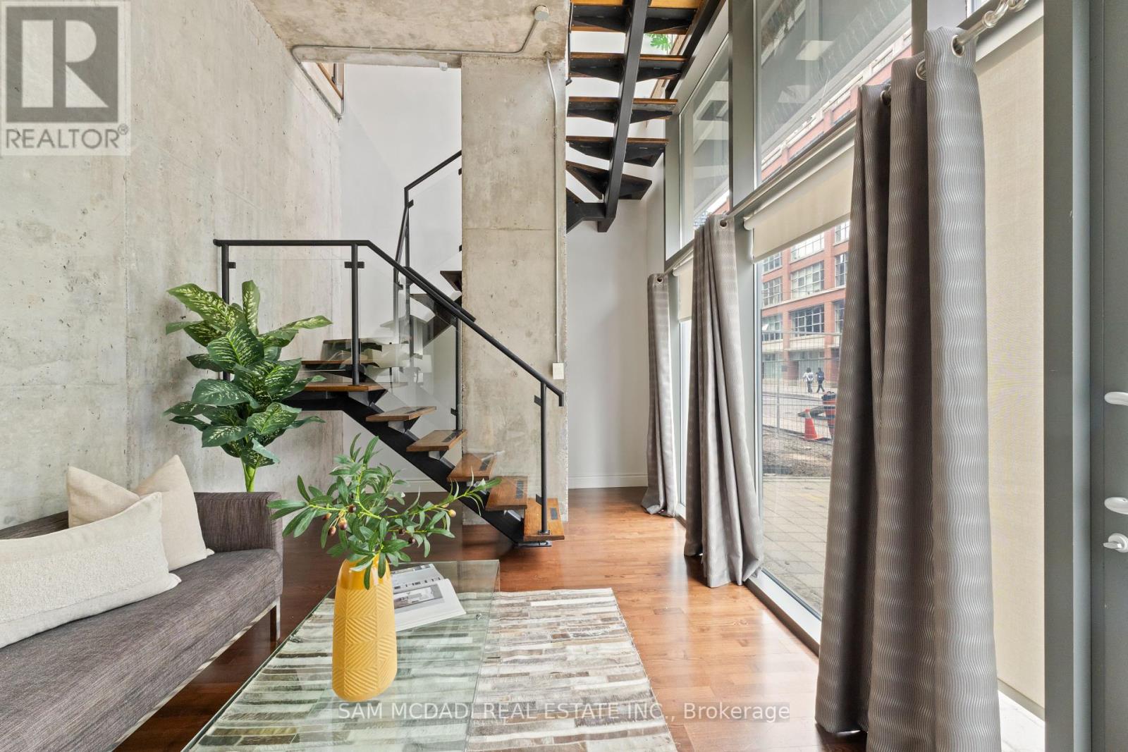 Photo 9 of 204 42 Camden Street, Toronto ON