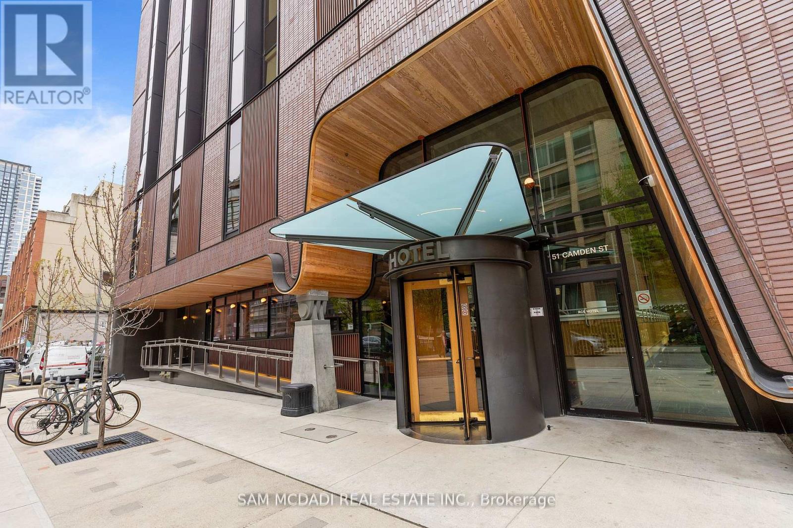 Photo 33 of 204 42 Camden Street, Toronto ON