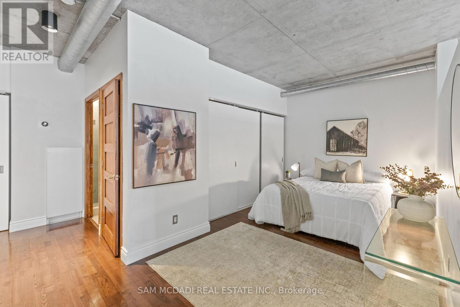 Photo 26 of 204 42 Camden Street, Toronto ON