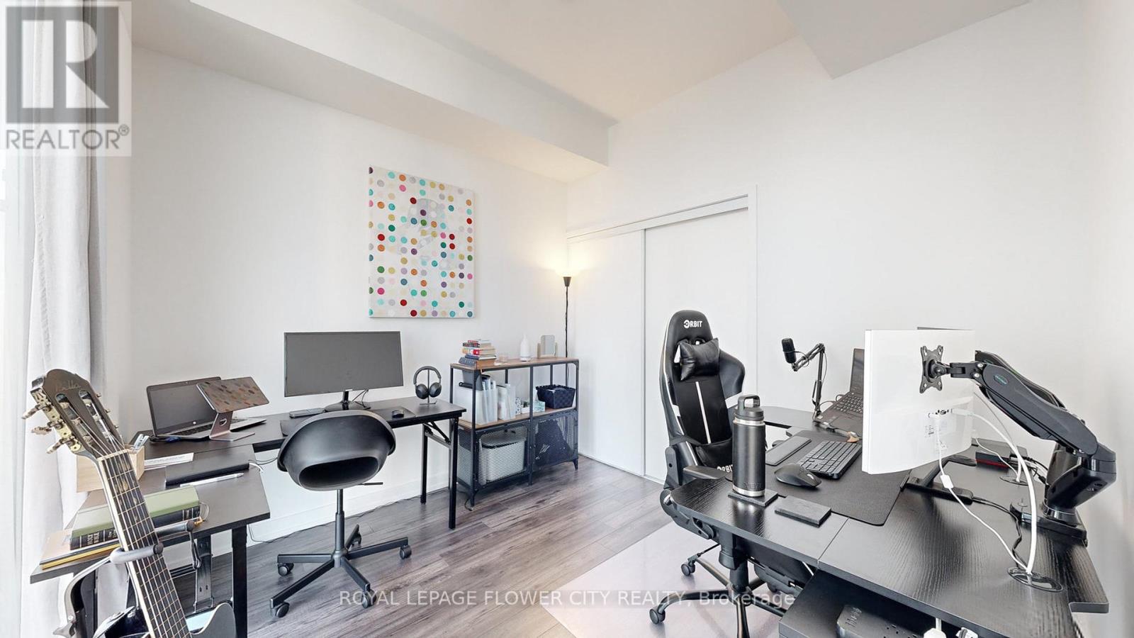 Photo 15 of 1101 33 Helendale Avenue, Toronto ON