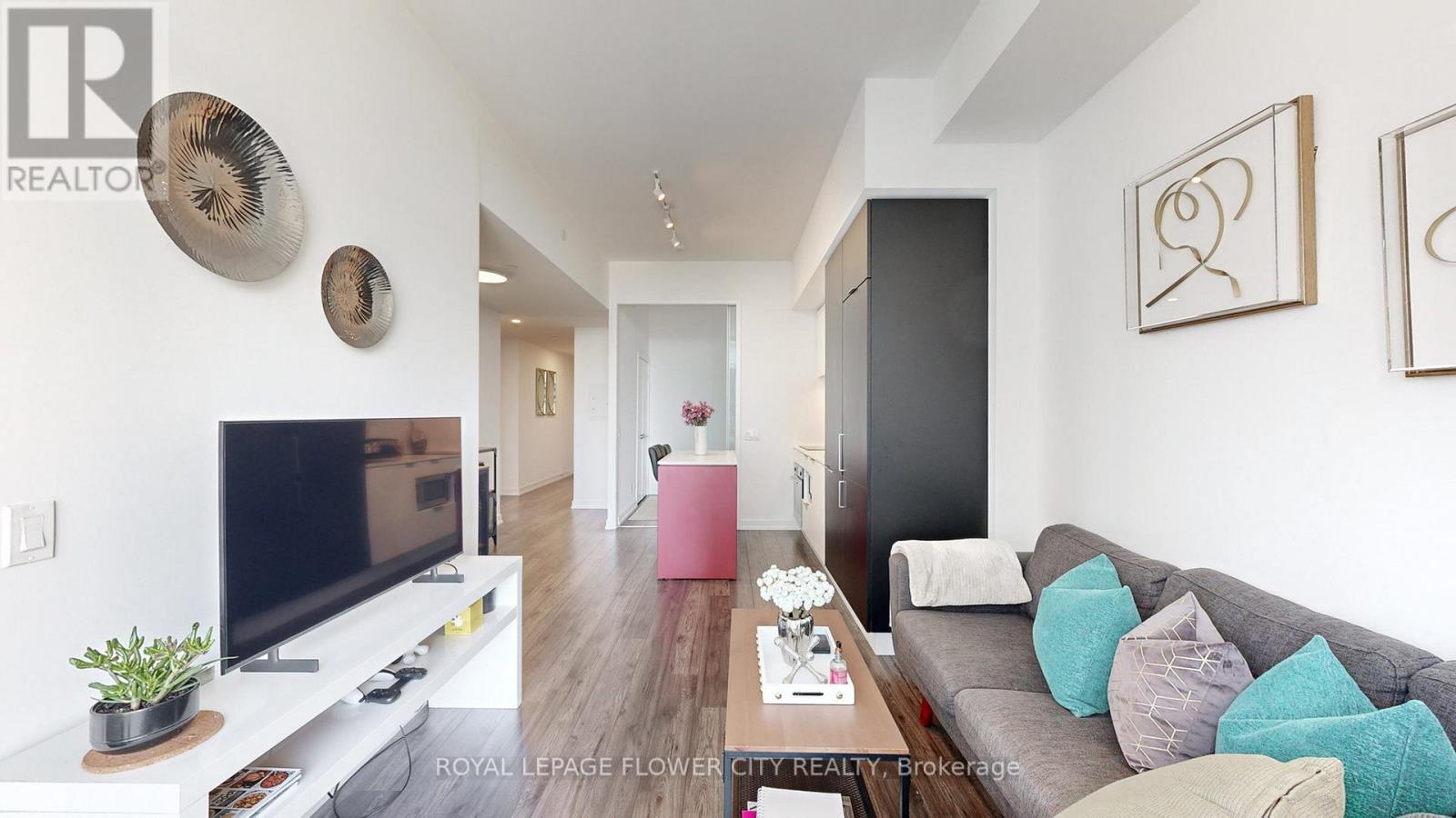 Photo 18 of 1101 33 Helendale Avenue, Toronto ON