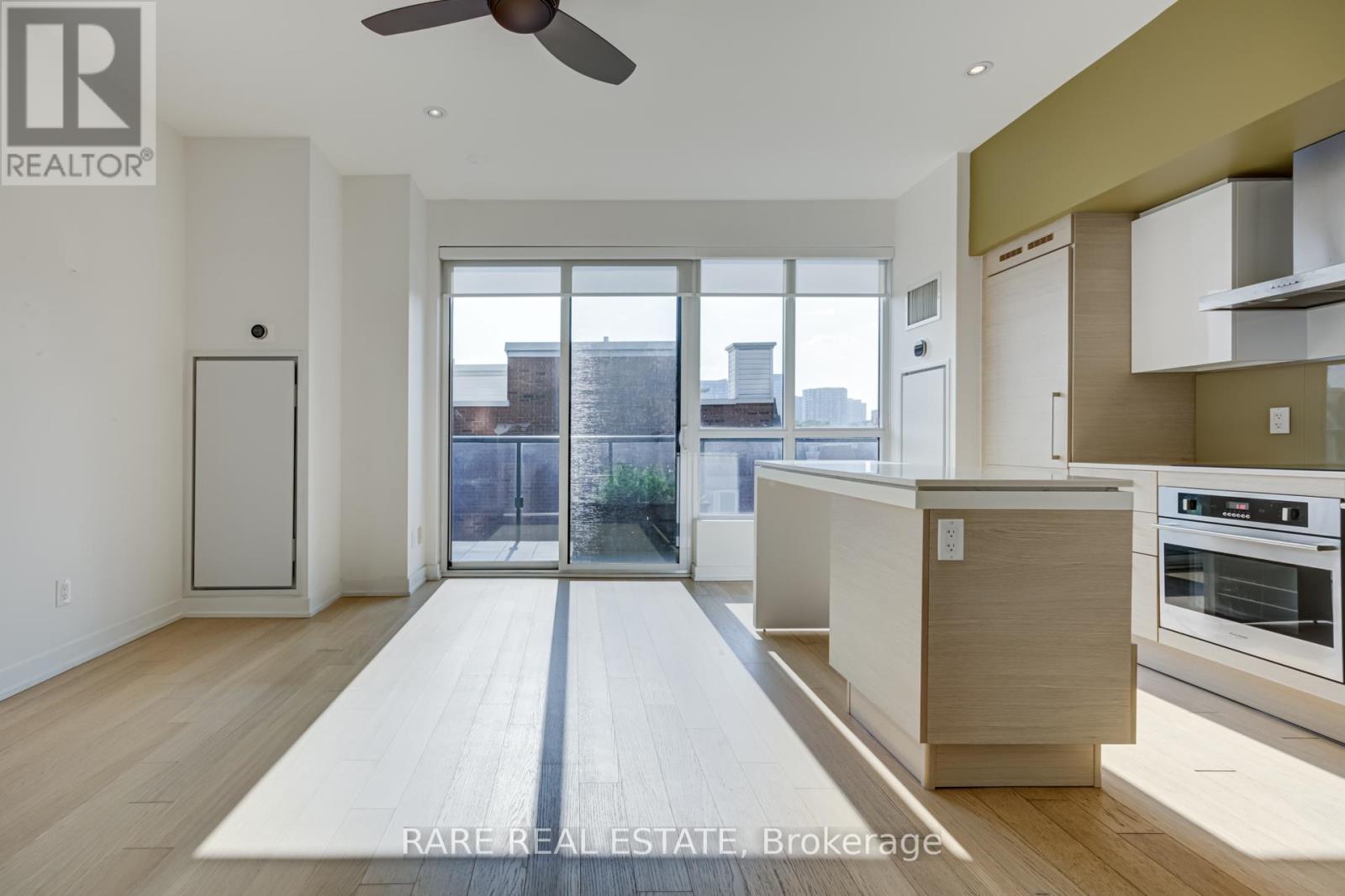 Photo 22 of 458 1030 King Street W, Toronto ON