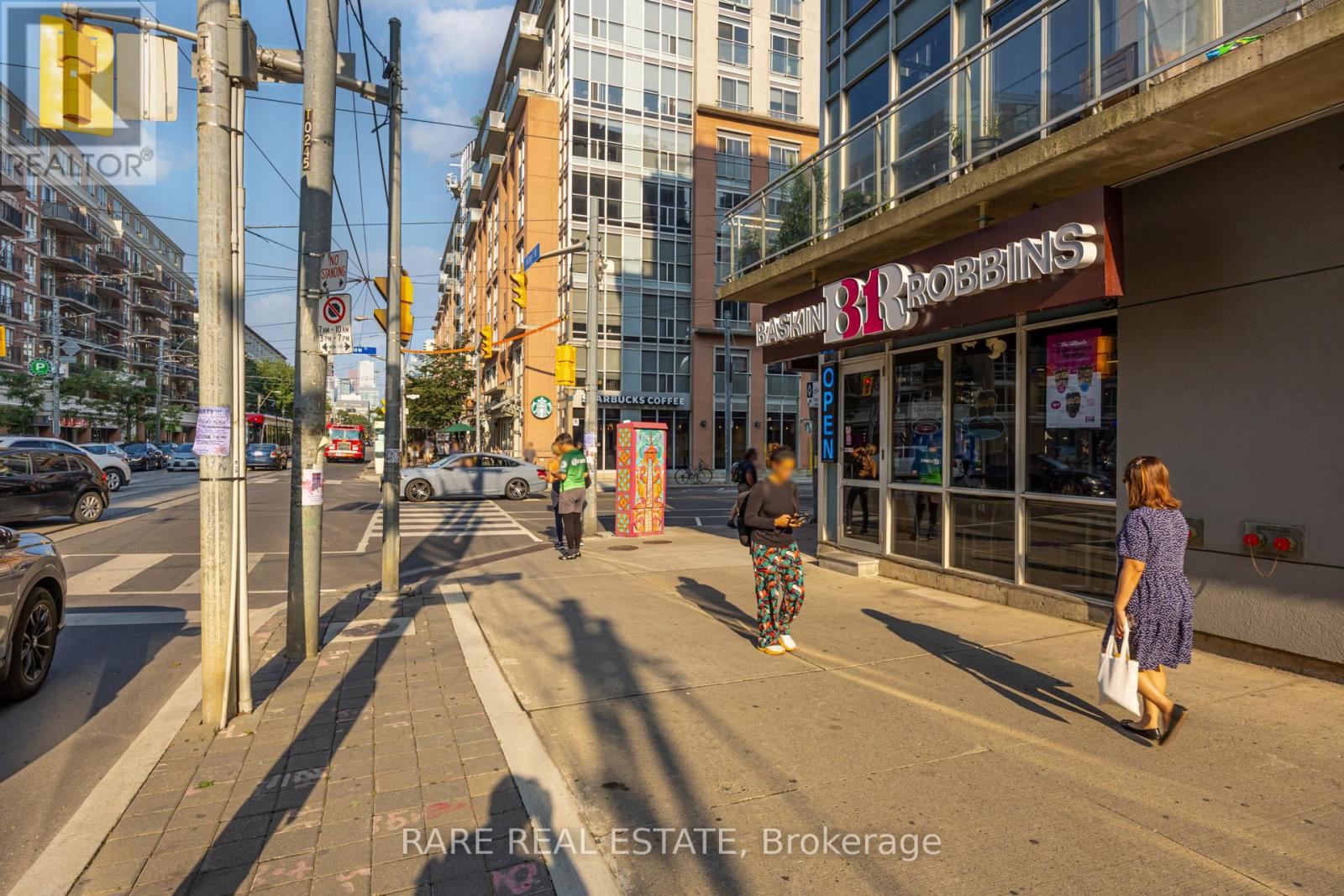 Photo 13 of 458 1030 King Street W, Toronto ON