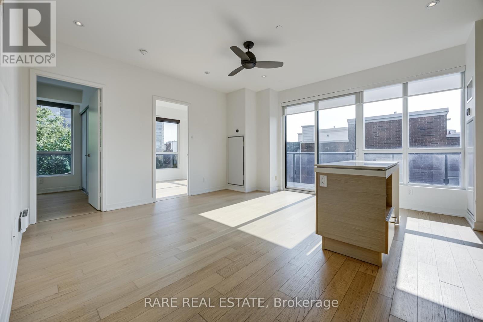 Photo 17 of 458 1030 King Street W, Toronto ON