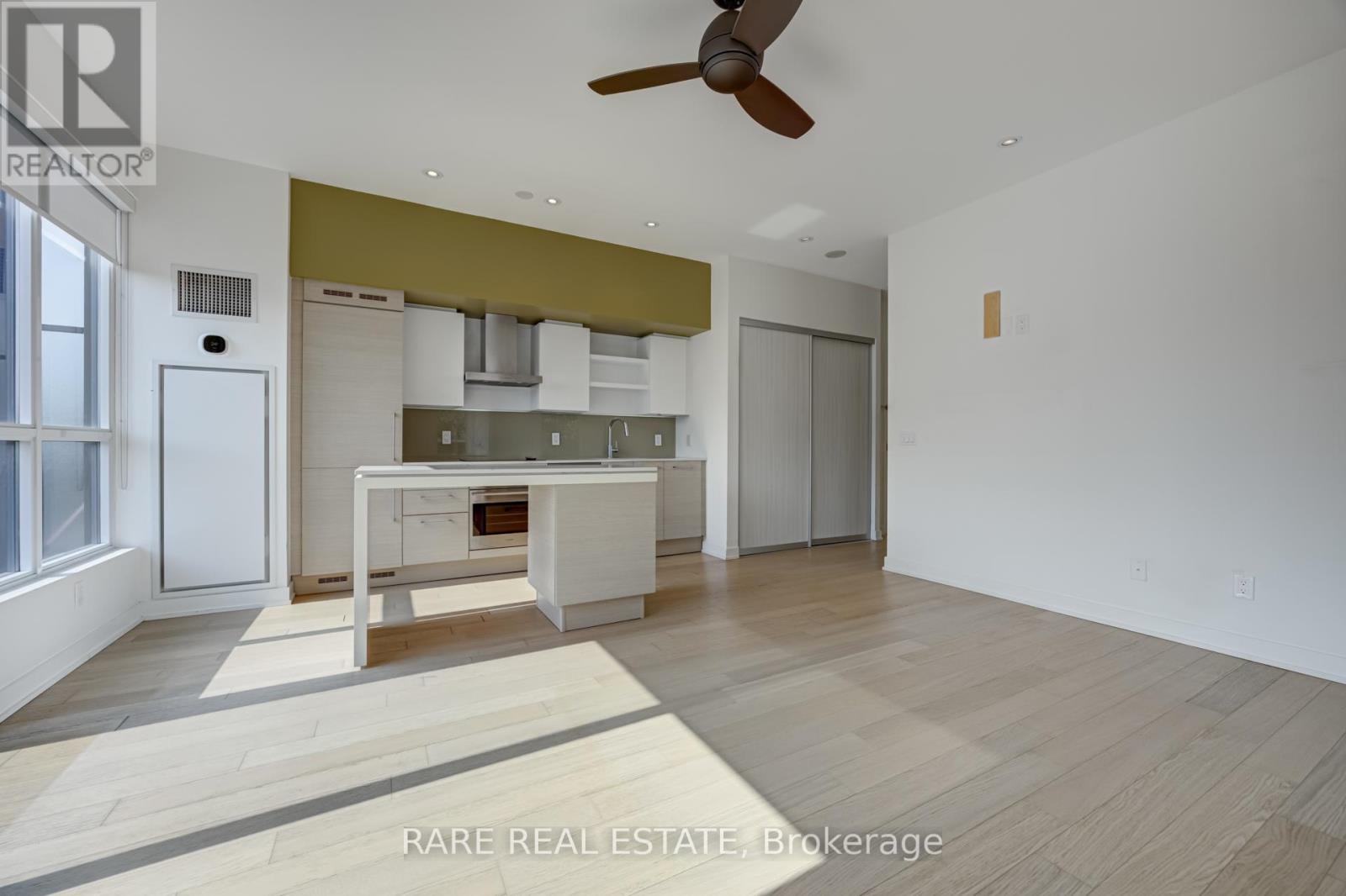 Photo 3 of 458 1030 King Street W, Toronto ON