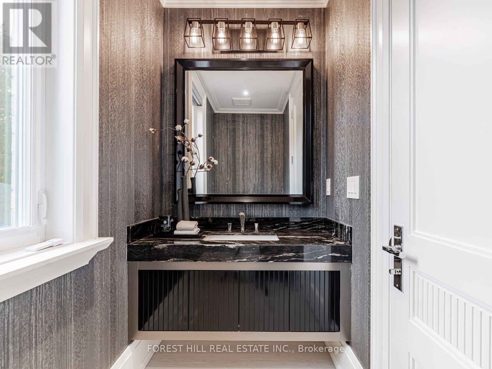 Photo 43 of 39 Rippleton Road, Toronto ON