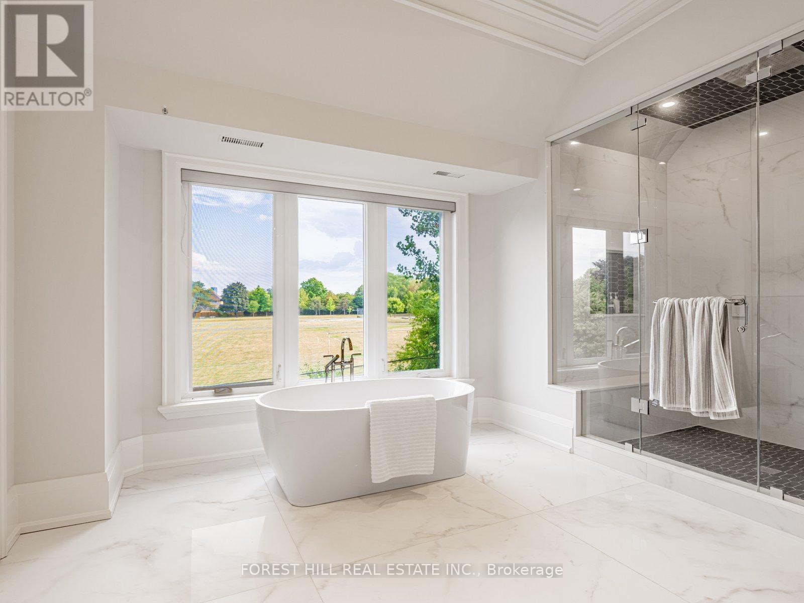 Photo 21 of 39 Rippleton Road, Toronto ON