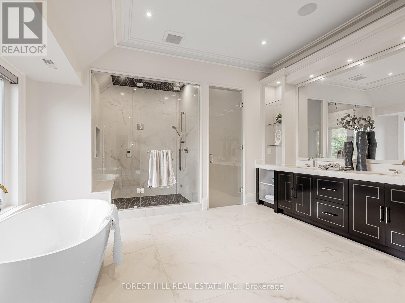 Photo 33 of 39 Rippleton Road, Toronto ON