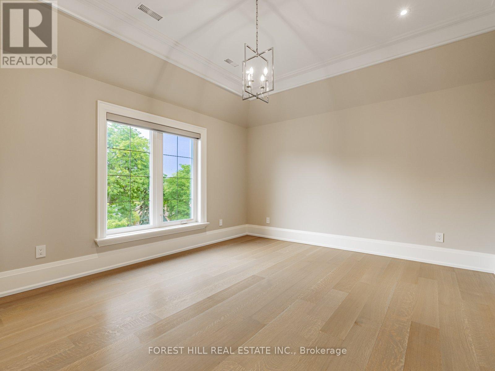 Photo 26 of 39 Rippleton Road, Toronto ON