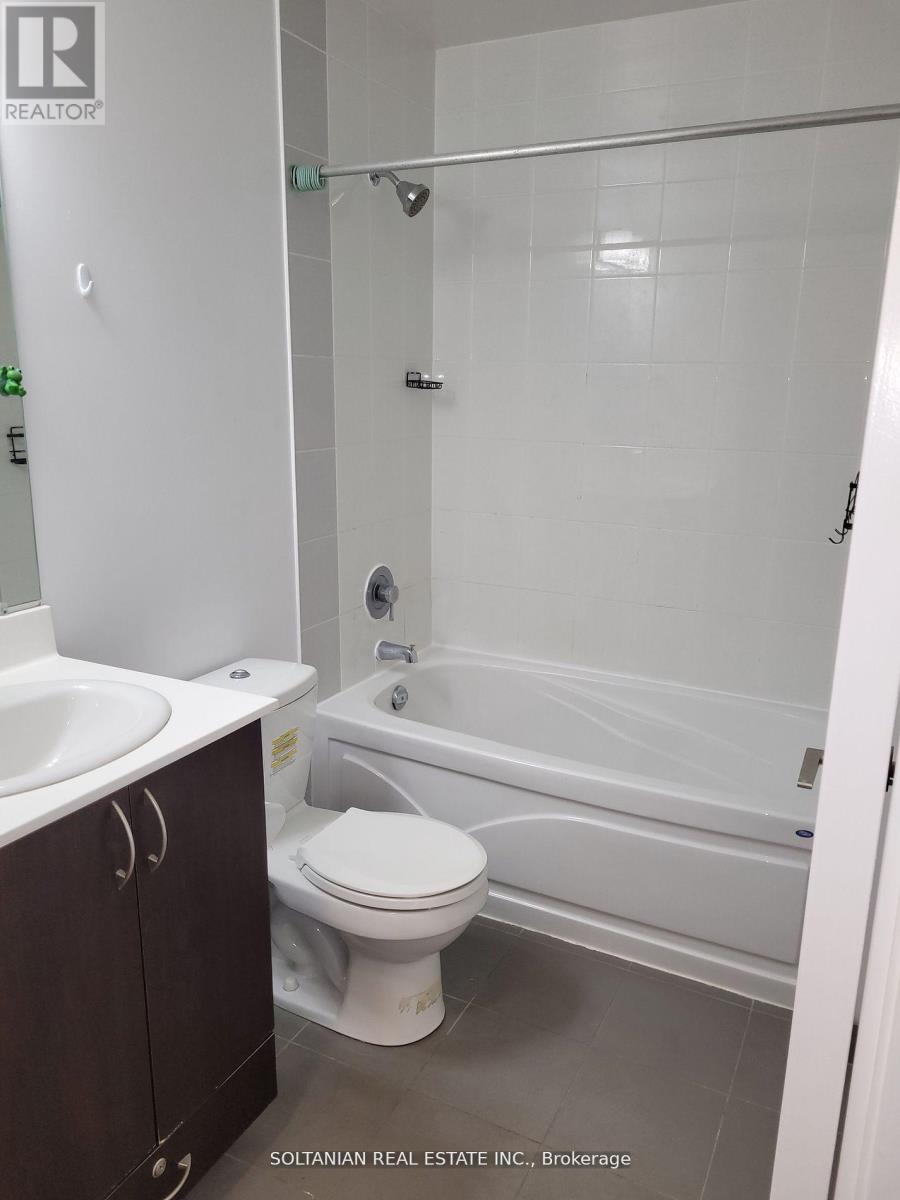 Photo 13 of 116 5162 Yonge Street, Toronto ON