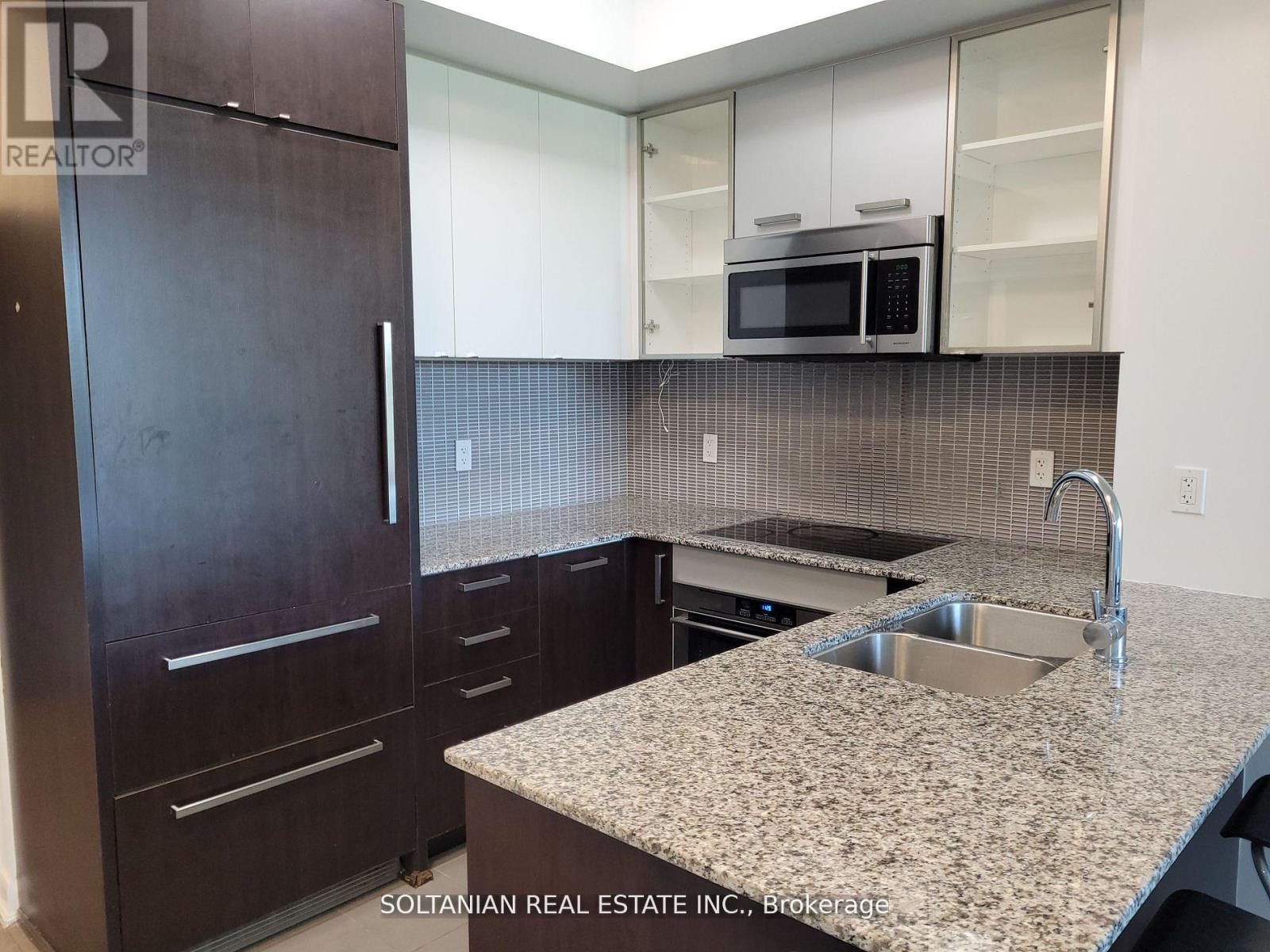 Photo 5 of 116 5162 Yonge Street, Toronto ON