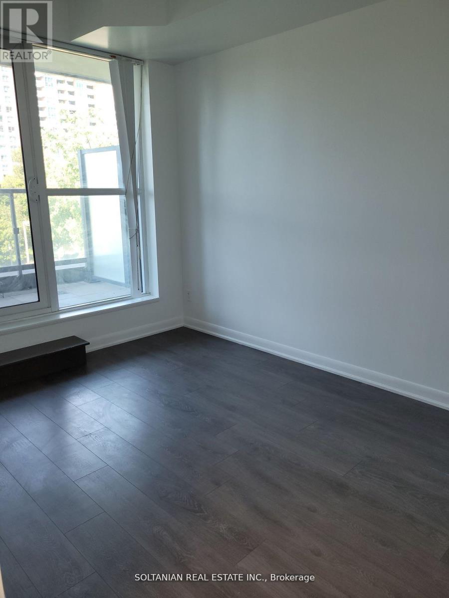 Photo 9 of 116 5162 Yonge Street, Toronto ON
