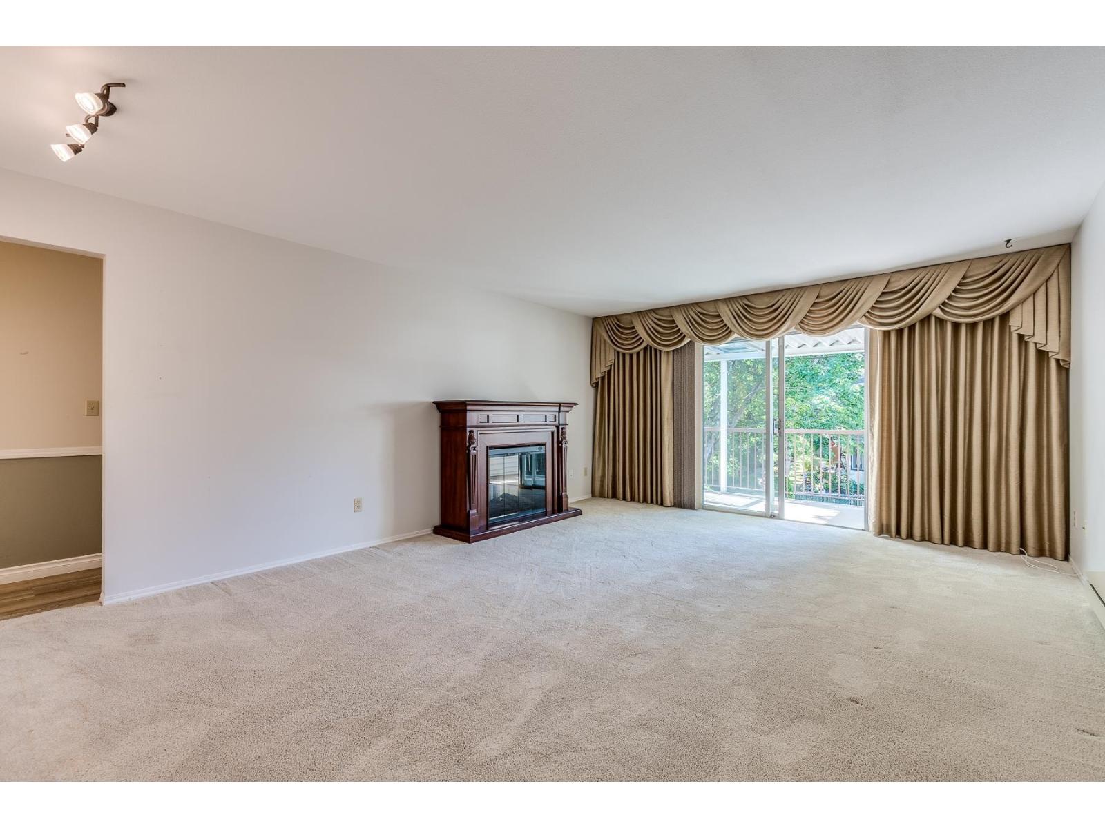 Photo 14 of 56 6467 197 Street, Langley BC