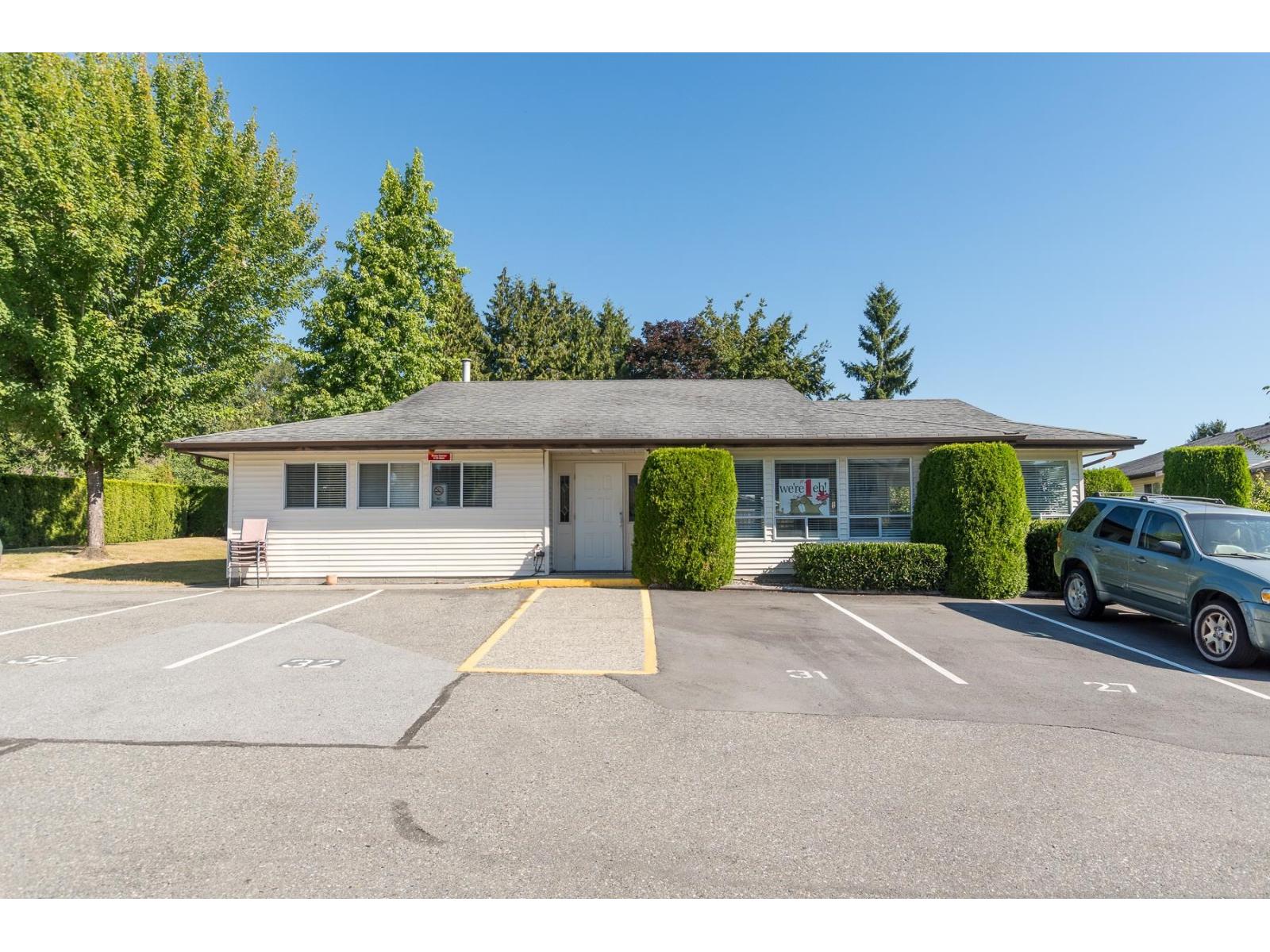 Photo 28 of 56 6467 197 Street, Langley BC