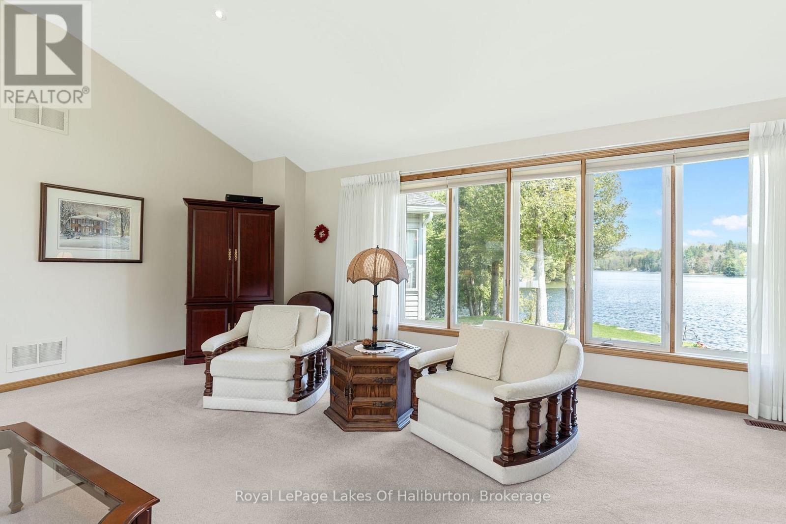 Single Family House Bungalow for Sale in  PIONEER ROAD Highlands East (Glamorgan) 