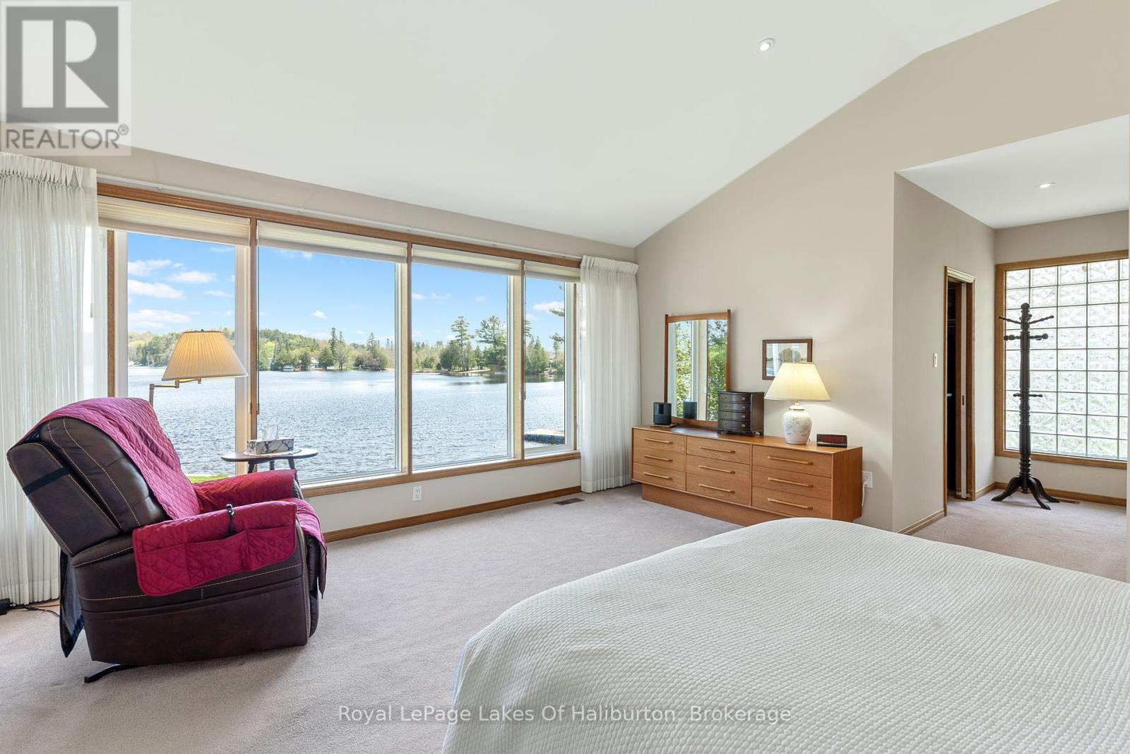 Single Family House Bungalow for Sale in  PIONEER ROAD Highlands East (Glamorgan) 