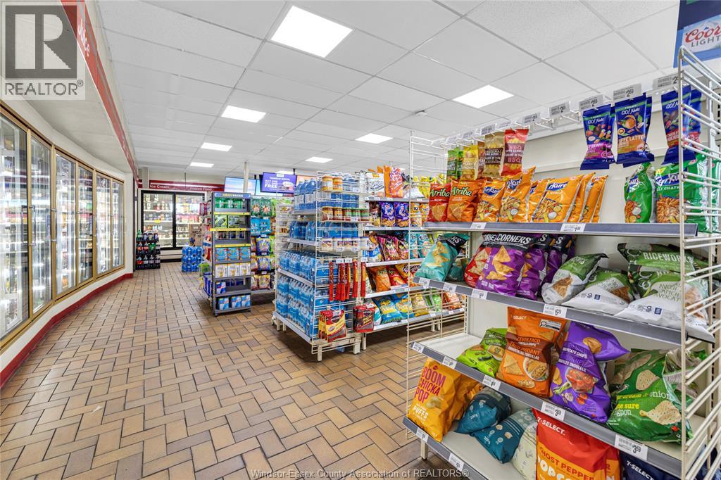 Photo 15 of 5124 Tecumseh Road East, Windsor ON