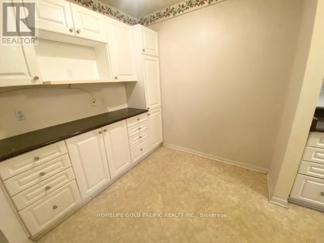 Photo 6 of 36 300 Bridletowne Circle, Toronto ON