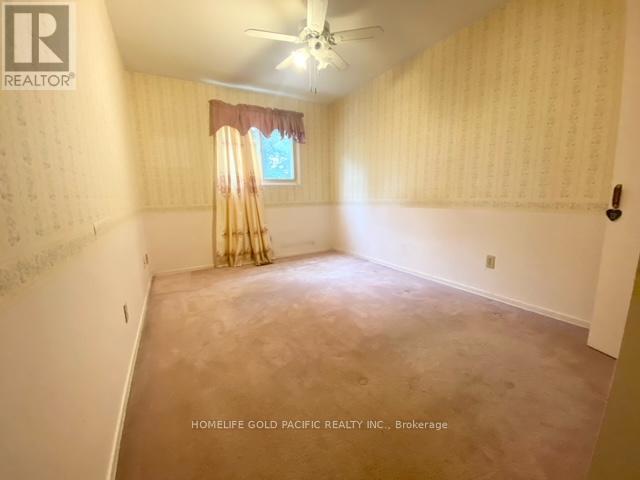 Photo 12 of 36 300 Bridletowne Circle, Toronto ON