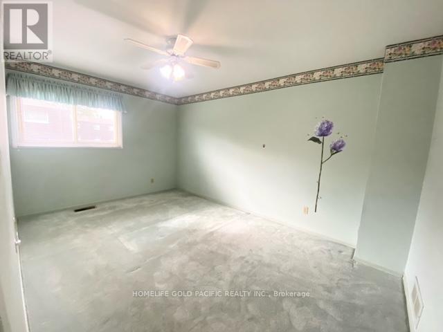 Photo 7 of 36 300 Bridletowne Circle, Toronto ON