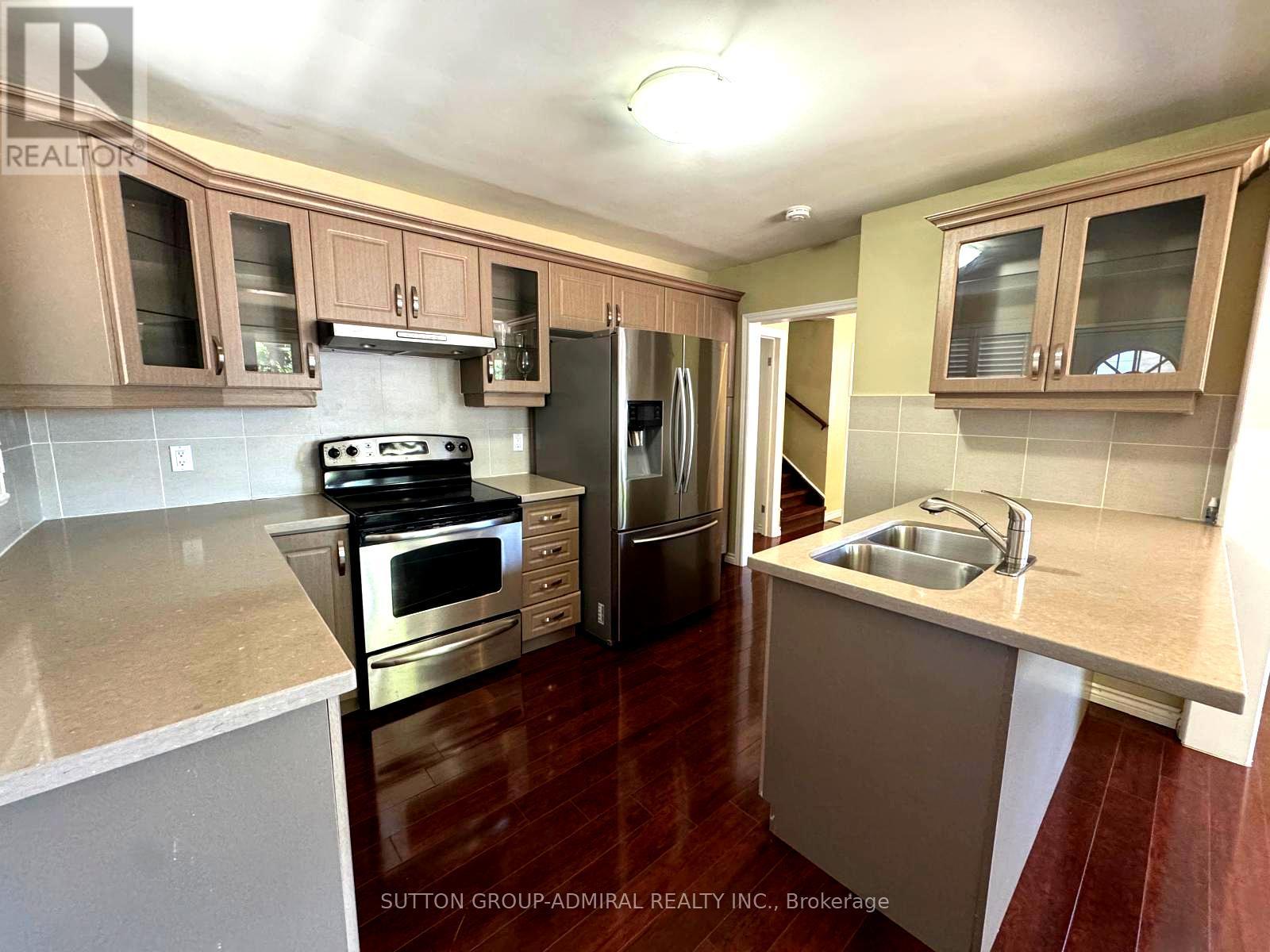 Photo 11 of 958 Midland Avenue, Toronto ON