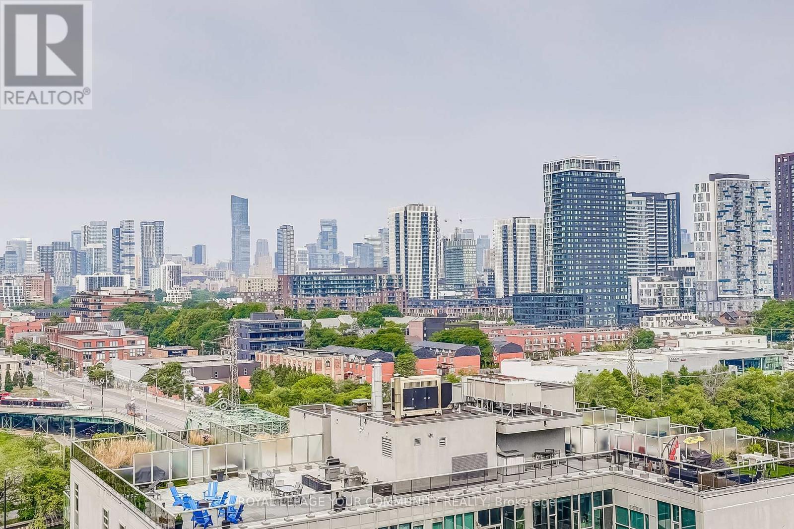 Photo 2 of 705 25 Baseball Place, Toronto ON