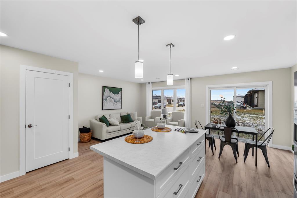 Photo 4 of 221 Kingshead Road, Niverville MB