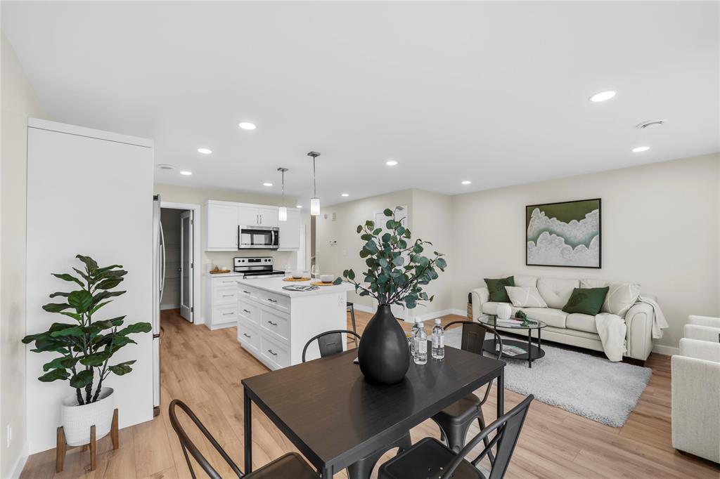 Photo 14 of 221 Kingshead Road, Niverville MB