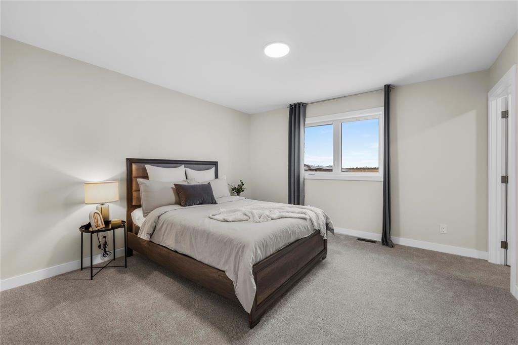 Photo 19 of 221 Kingshead Road, Niverville MB