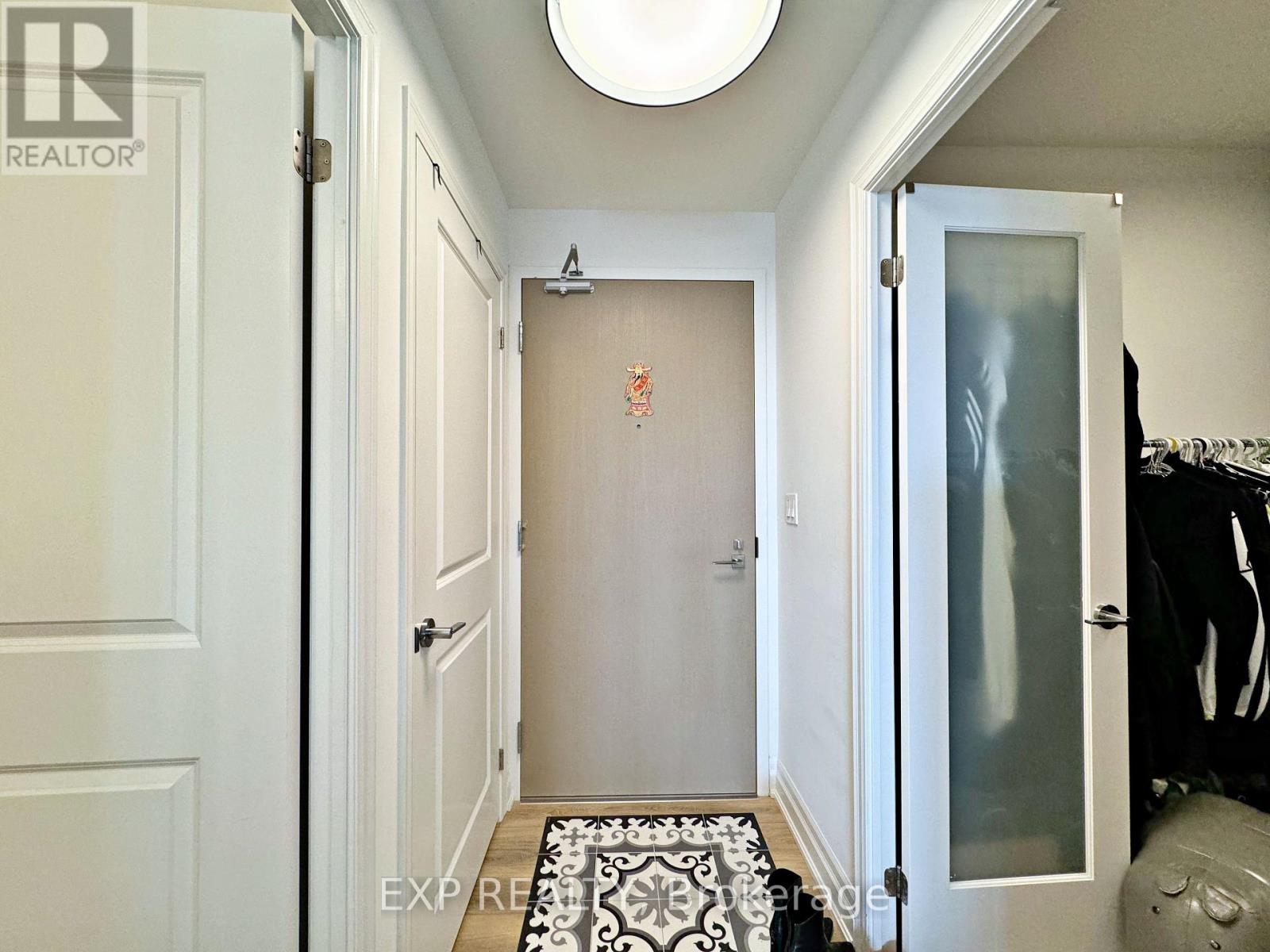 Photo 7 of 712 10 Rouge Valley Drive W, Markham ON