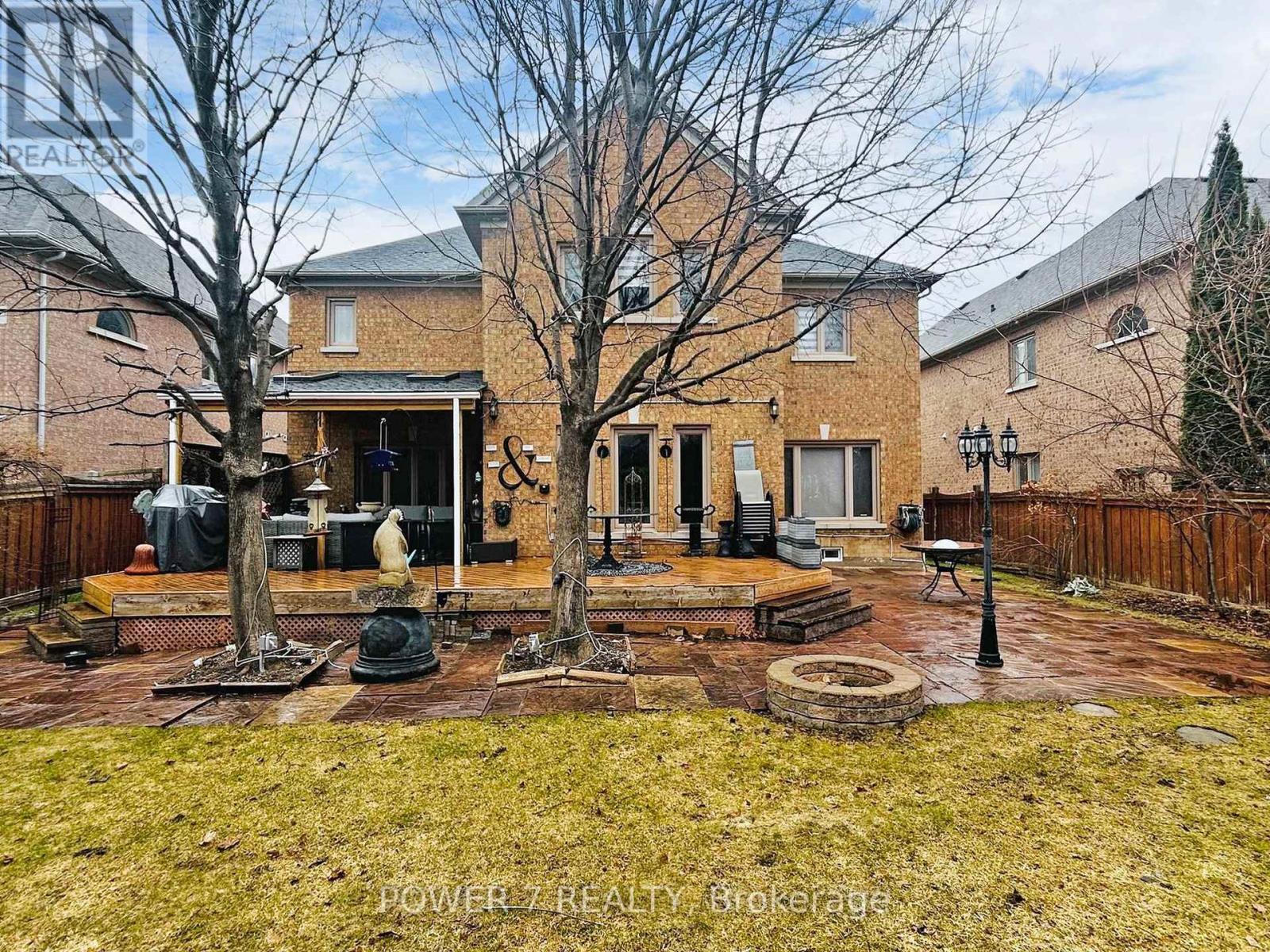 Photo 44 of 76 Silver Rose Crescent, Markham ON