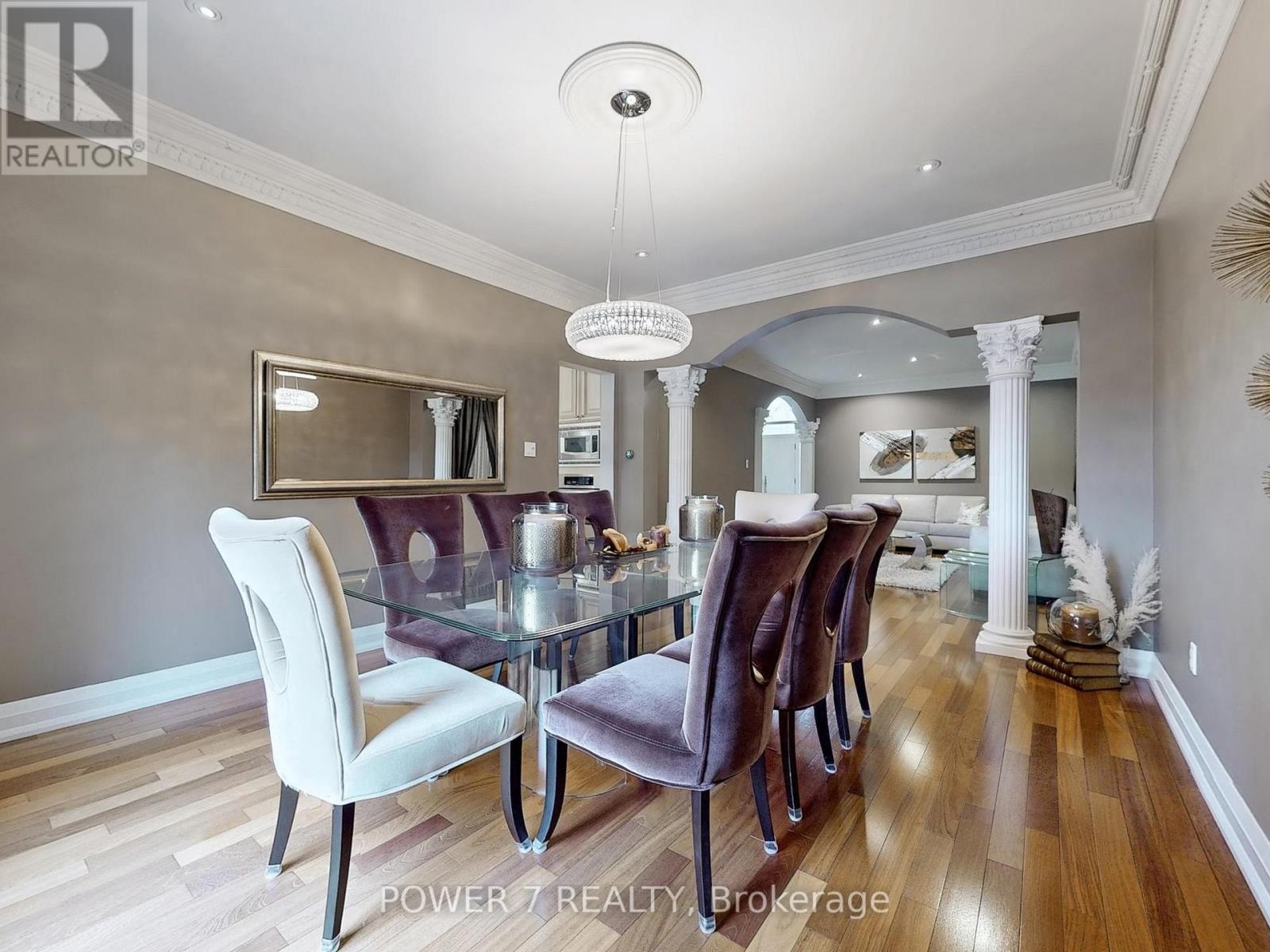 Photo 5 of 76 Silver Rose Crescent, Markham ON