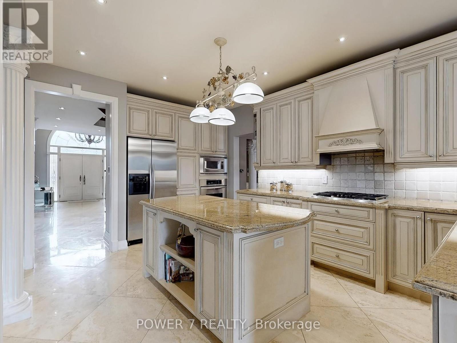 Photo 41 of 76 Silver Rose Crescent, Markham ON
