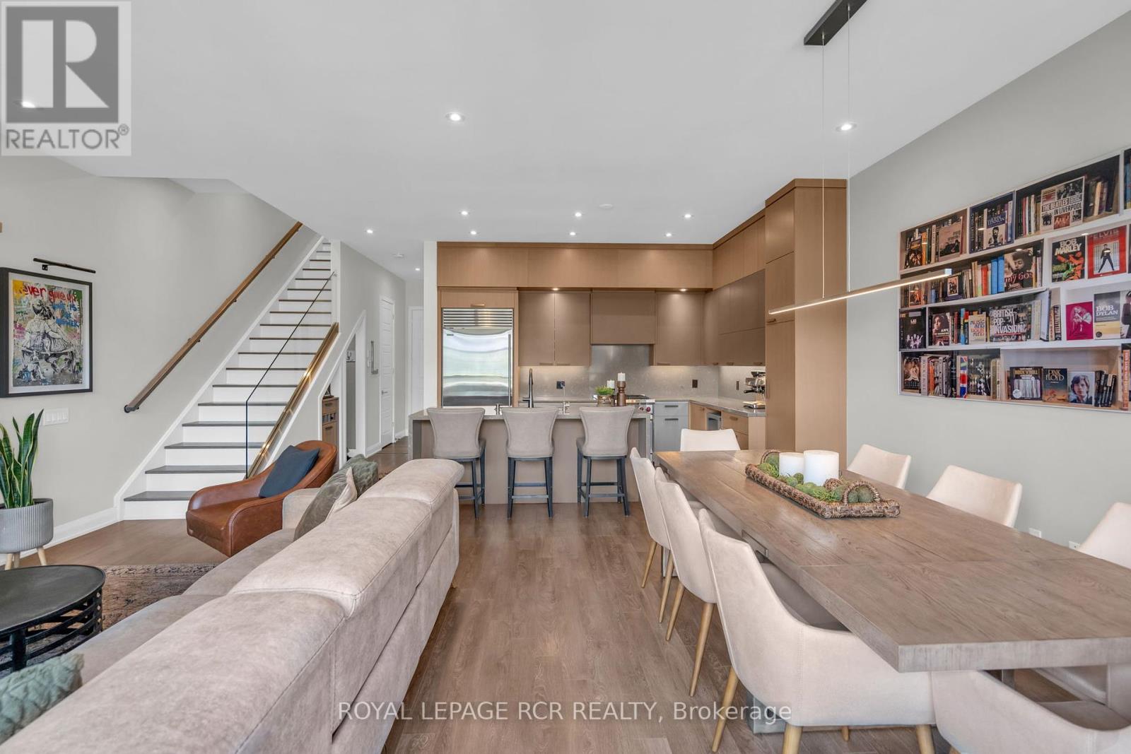 Photo 11 of 3652 Ferretti Court, Innisfil ON