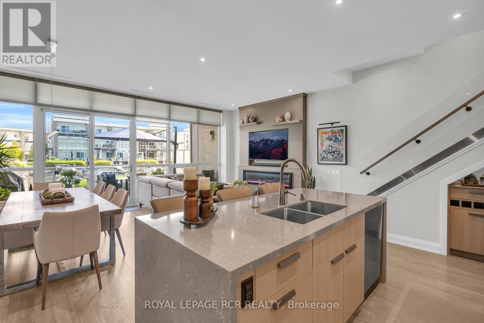 Photo 14 of 3652 Ferretti Court, Innisfil ON