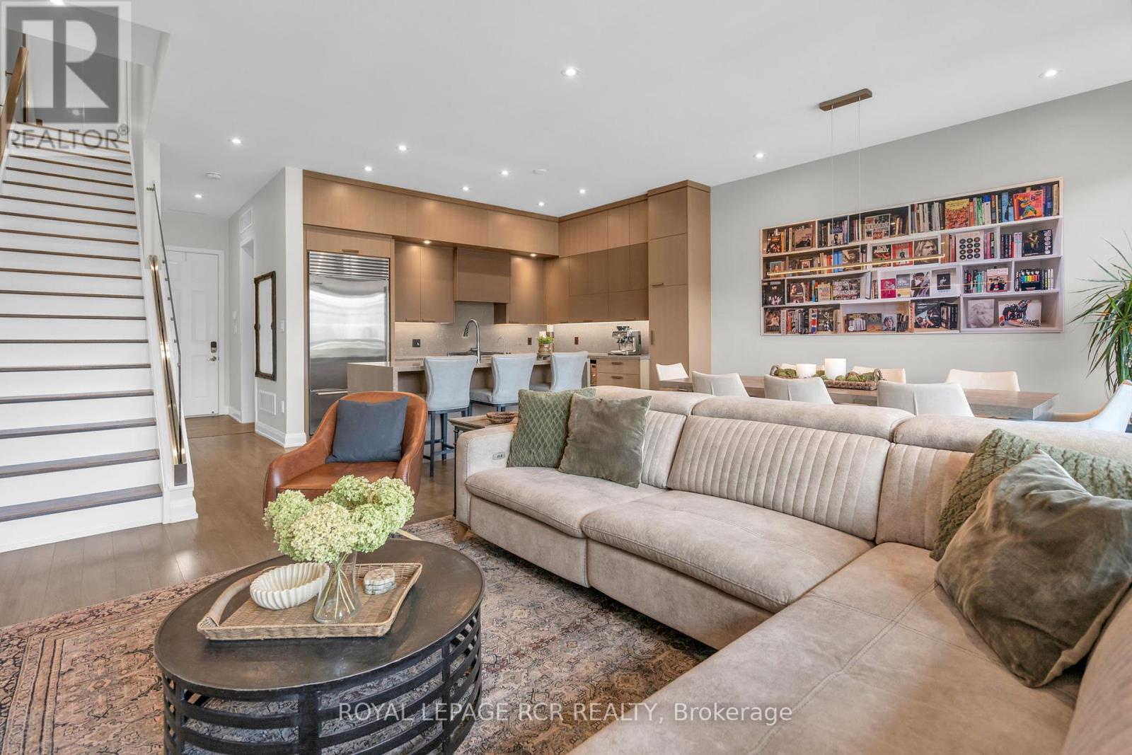 Photo 35 of 3652 Ferretti Court, Innisfil ON